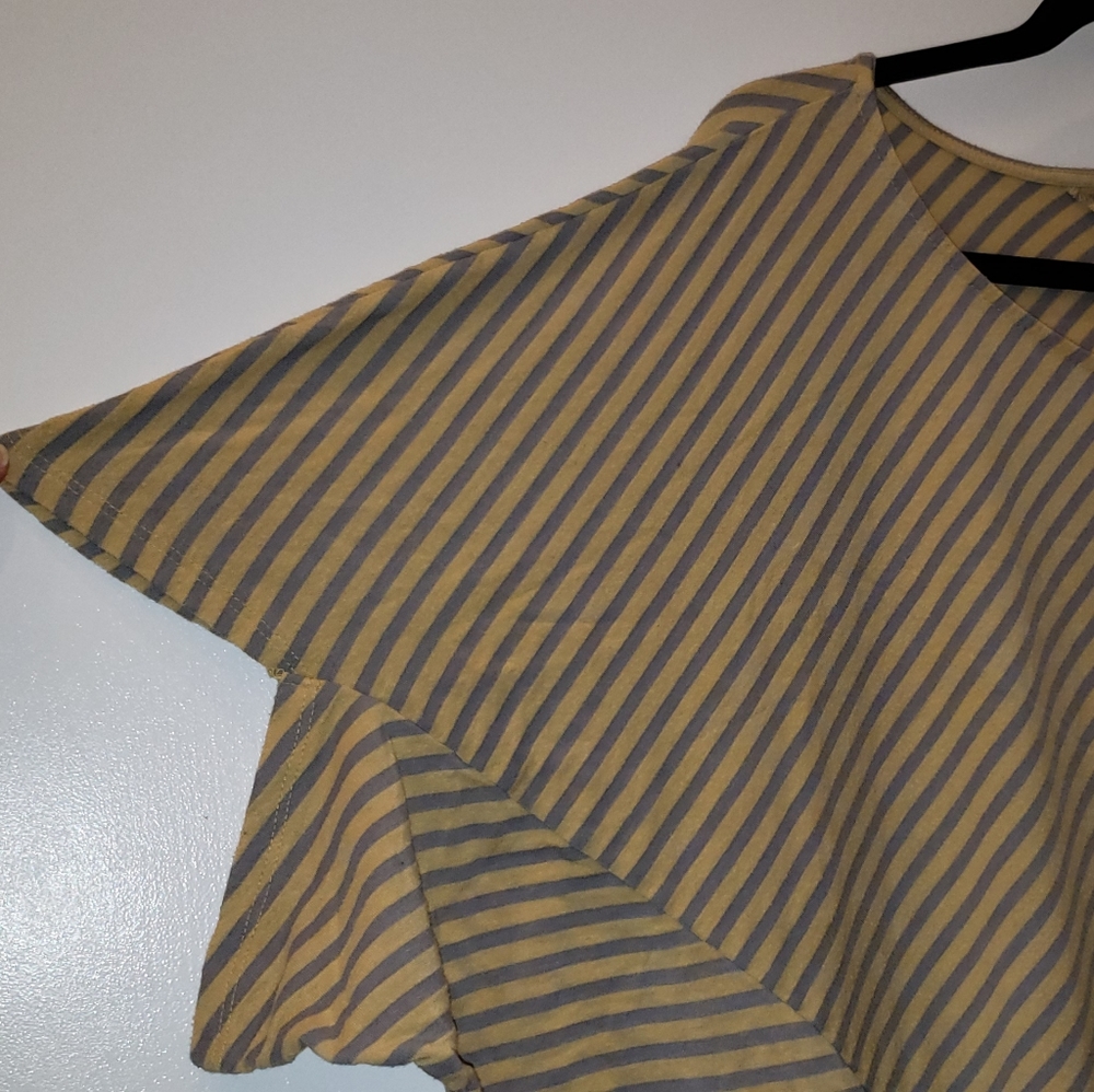 Fenn Wright Manson ruched dolman sleeve top - Picture 7 of 7